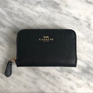 BRAND NEW Coach Zip Around Cardholder